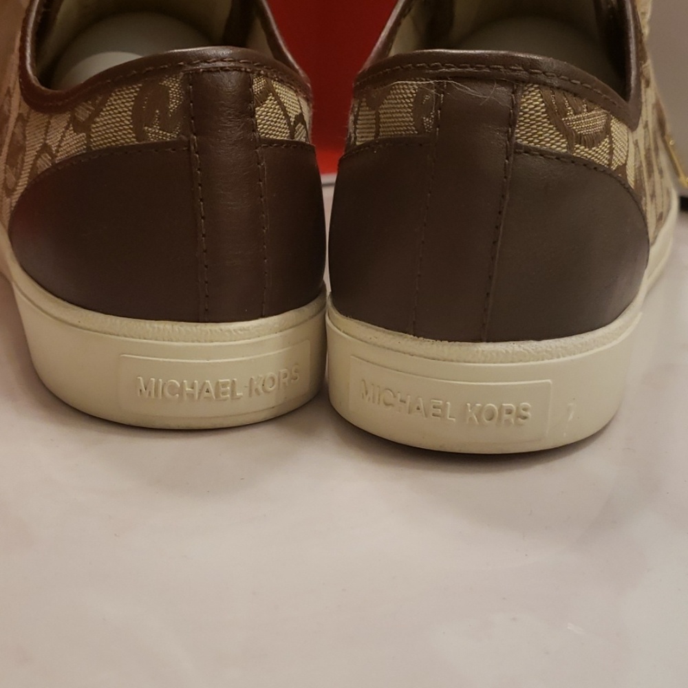 Michael Kors sneakers - Picture 7 of 8